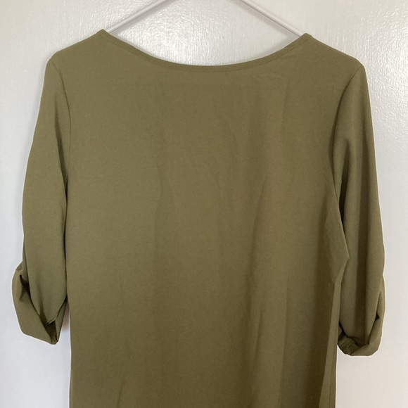 Chase Secret, Women's Green Tunic Style Dress. Size M - Picture 6 of 8